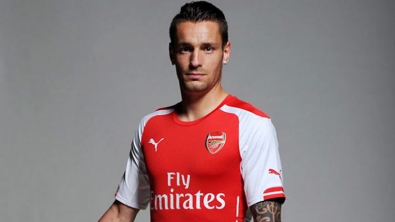Calciomercato, l'Arsenal ufficializza l'acquisto di Debuchy