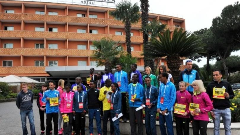 Atletica, maratoneti a Roma nell'hotel con il direttore podista