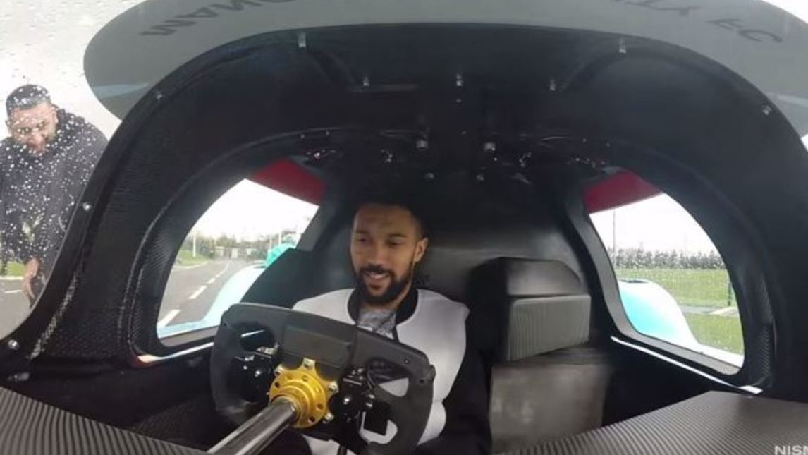 Una Nissan da 1000 cavalli per il Man City