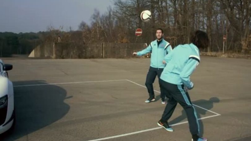 Chelsea, calcio-tennis con rete da 180 mila euro