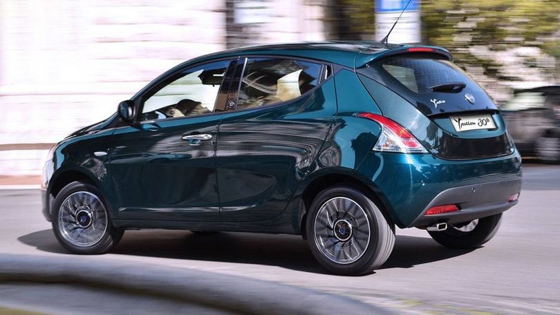 Al volante della Lancia Ypsilon 30th Anniversary