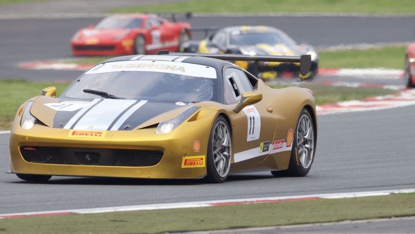 Spettacolo Ferrari, 600 rosse ‘invadono’ il Fuji