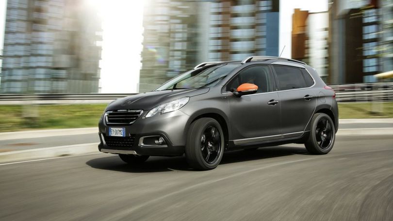 Peugeot 2008 Black Matt, foto e prezzi