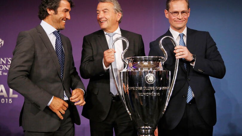 FOTO Champions League, il trofeo è già a Berlino