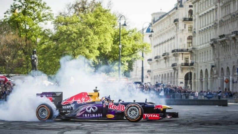 Ricciardo incanta Vienna con un valzer "al fulmicotone"