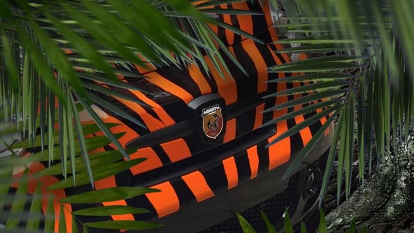 La 500 Abarth 'Tiger Man' firmata Lapo Elkann