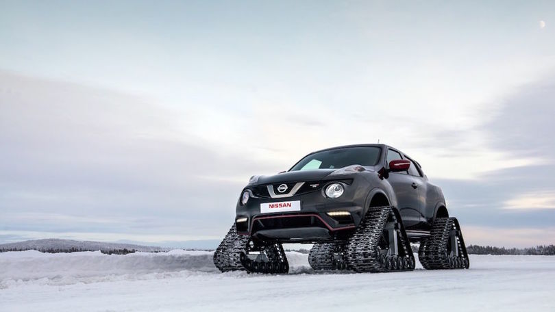Nissan Juke RSnow, il SUV cingolato in video
