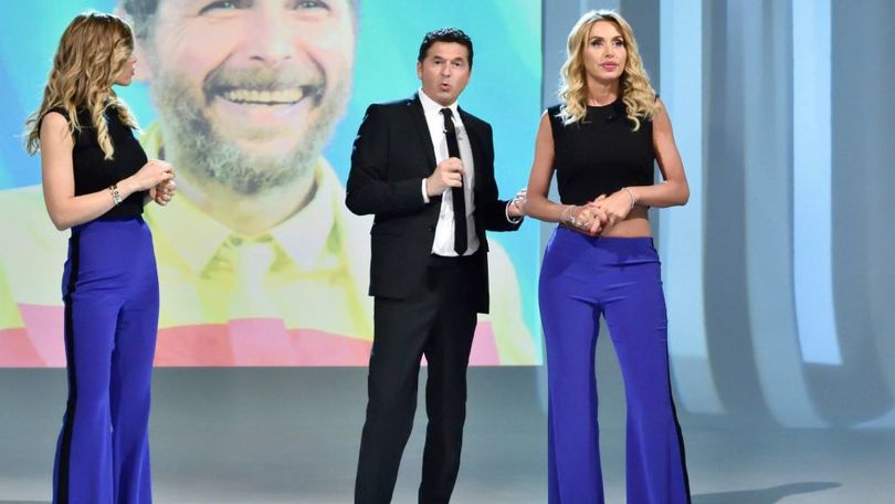 Ilary Blasi, che show alle Iene. E il vestito è nerazzurro...
