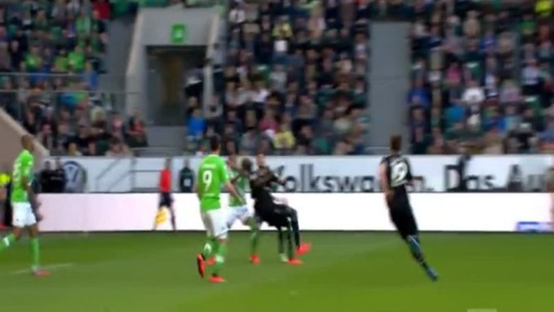 Hannover, spettacolare rovesciata di Sane