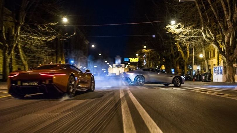 Aston Martin vs Jaguar, il backstage di Spectre
