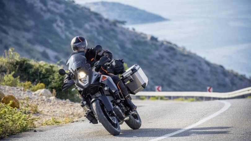 KTM: Travel Kit per la 1050 Adventure