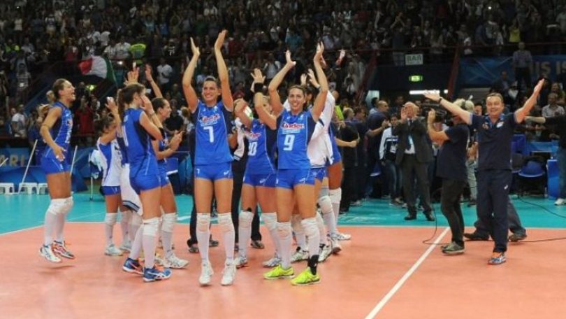 Volley: Aria di festa al primo raduno delle azzurre