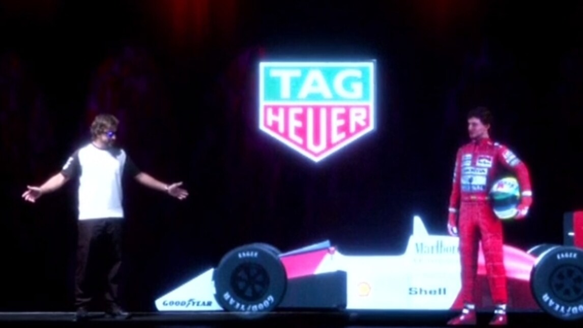 Senna "rivive" in un ologramma. Alonso resta senza parole!