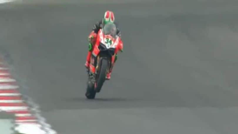 SBK - Giugliano firma la Superpole a Imola