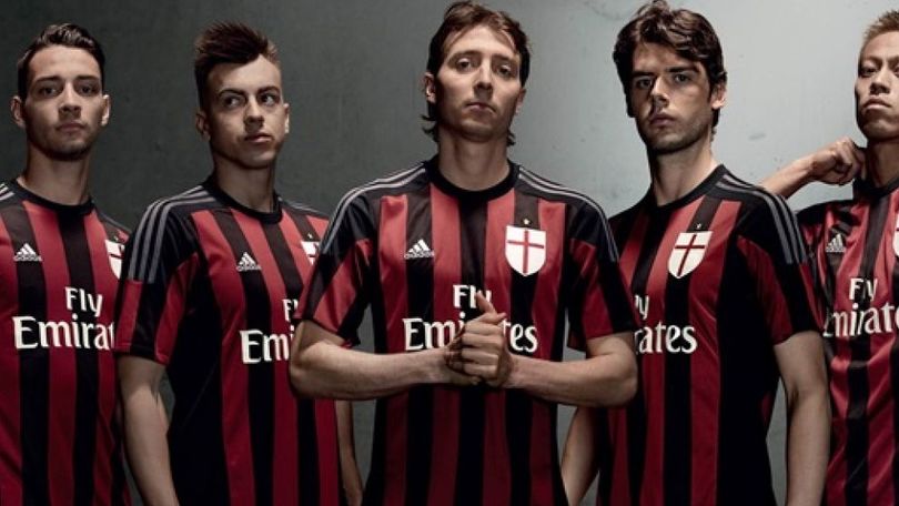 FOTO Il Milan con la nuova maglia a San Siro contro la Roma