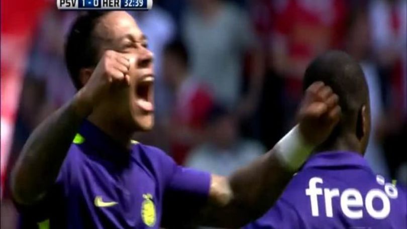 Depay regala l'anteprima di tifosi del Manchester Untied
