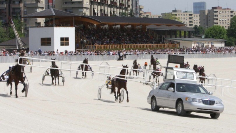 Ippica, festa grande per il trotto alla Maura