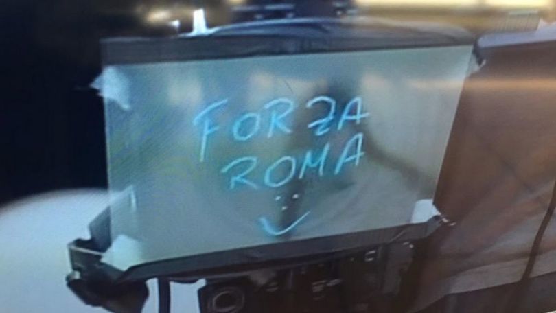 Djokovic show! «Forza Roma» sulla telecamera