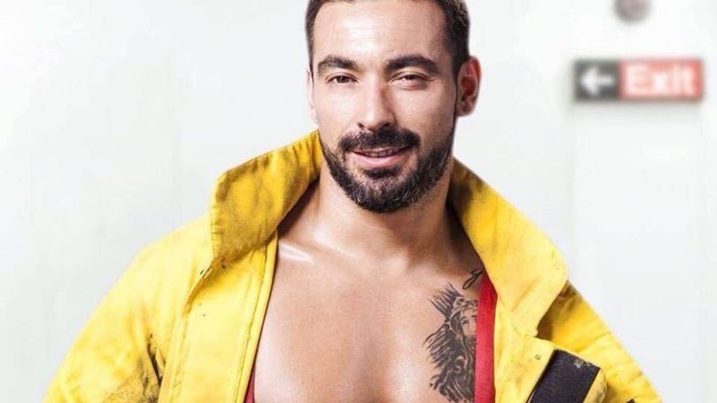 FOTO Lavezzi pompiere macho e tatuato per una pubblicità