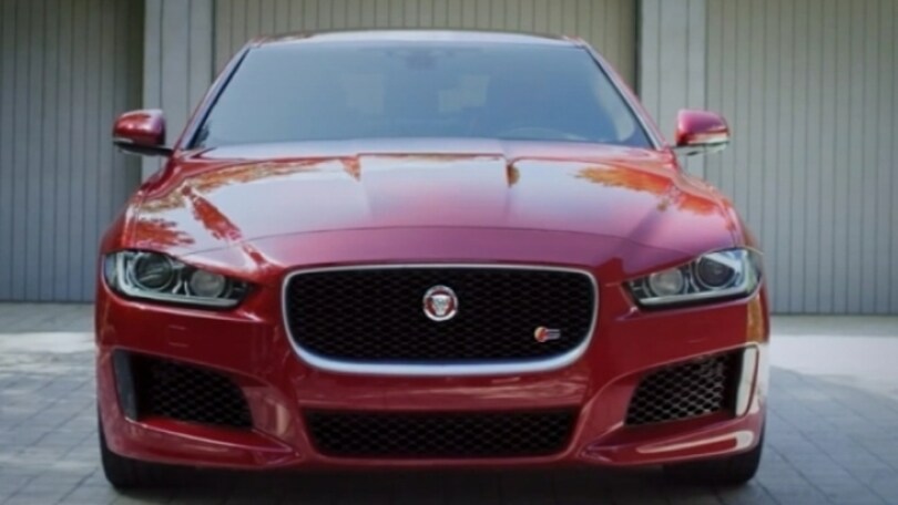 Jaguar XE, comoda in viaggio una furia in pista