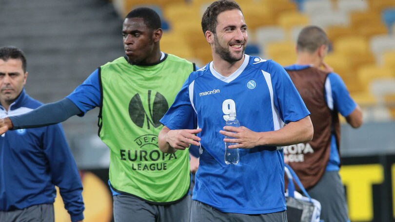 Piove su Kiev, sale l'attesa per Dnipro-Napoli