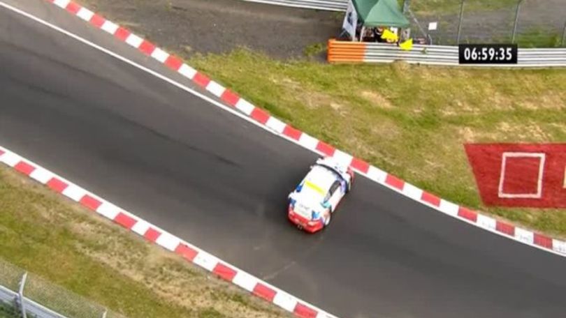 Nurburgring, l'inversione più pazza del mondo