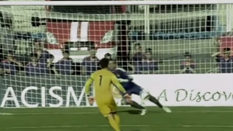 Zidane junior sbaglia il cucchiaio...ma para tre rigori