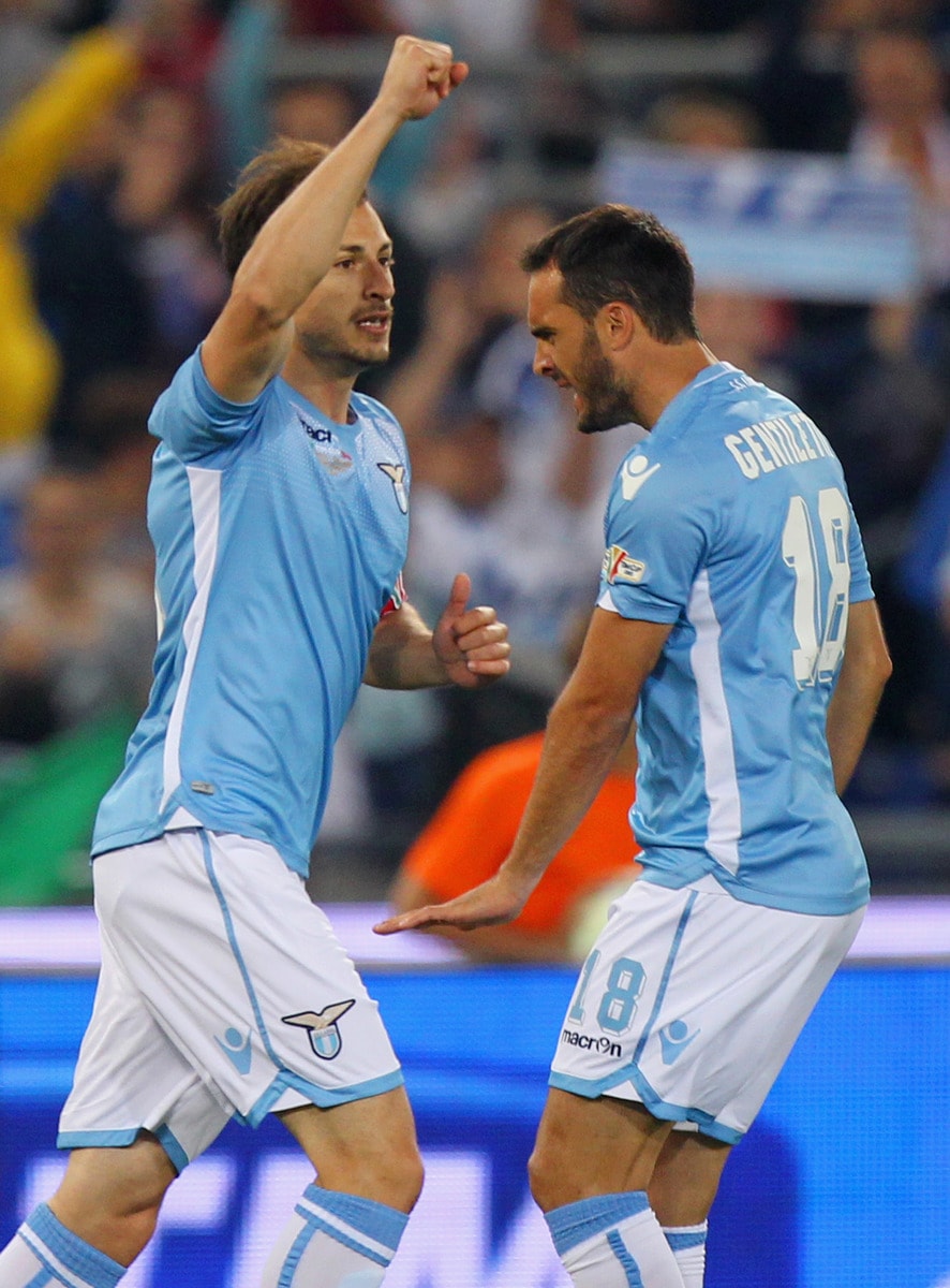 Lazio, Radu è fuori. De Vrij ci sarà, Biglia ci prova
