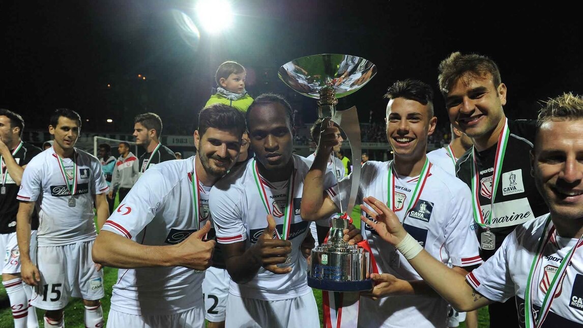 FOTO Serie B, la premiazione del Carpi: che festa al Cabassi!
