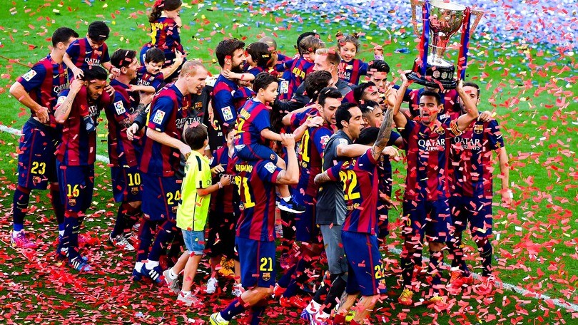 Barcellona, pari e festa. Real, ovazione per Ancelotti