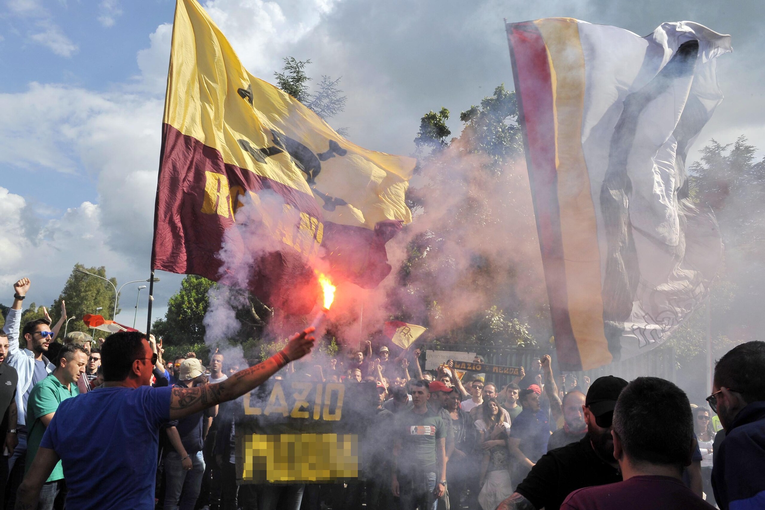 Roma, tutti a Trigoria per sostenere i giallorossi