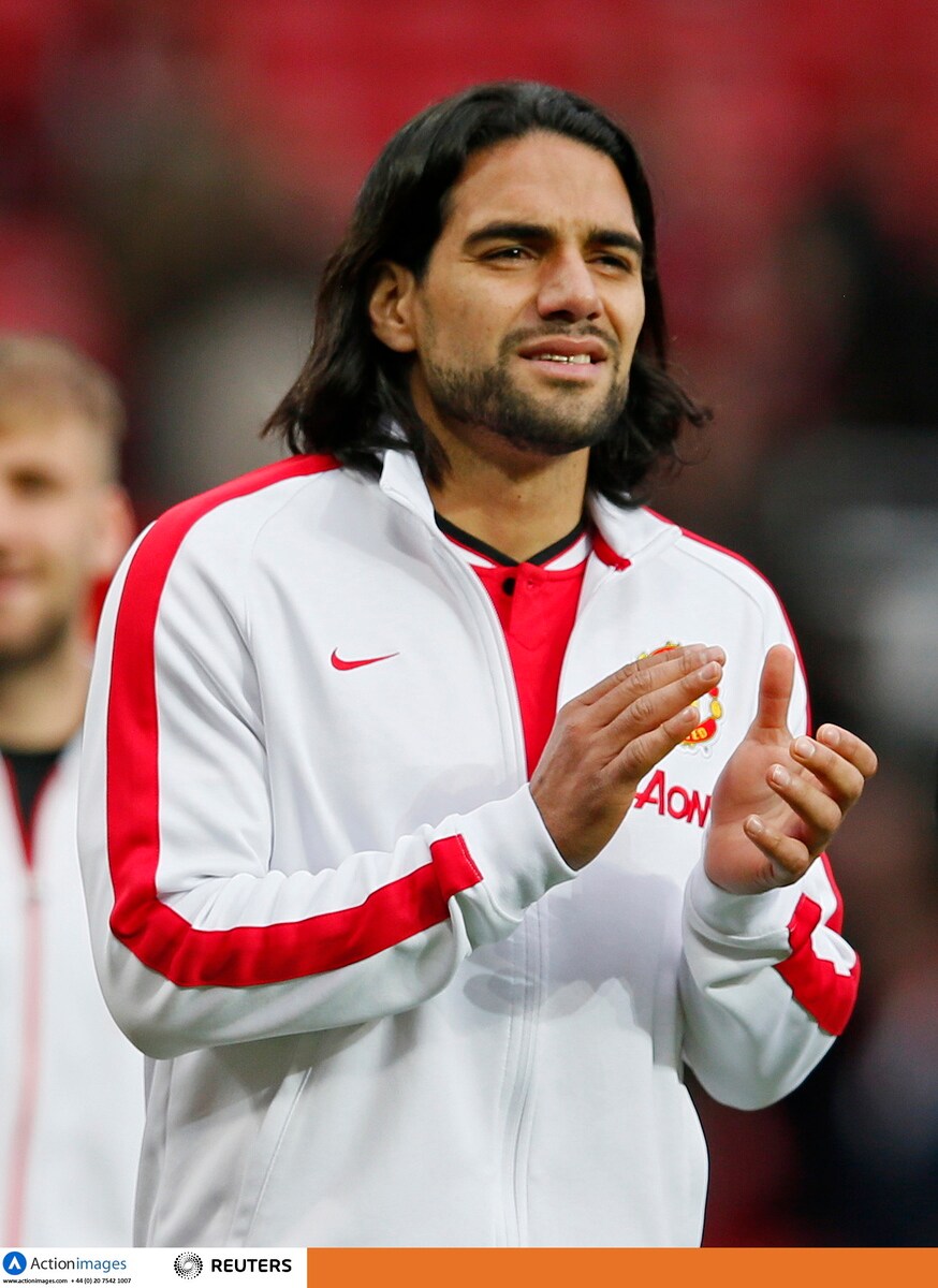 Il Manchester United saluta Falcao. È caccia al colombiano