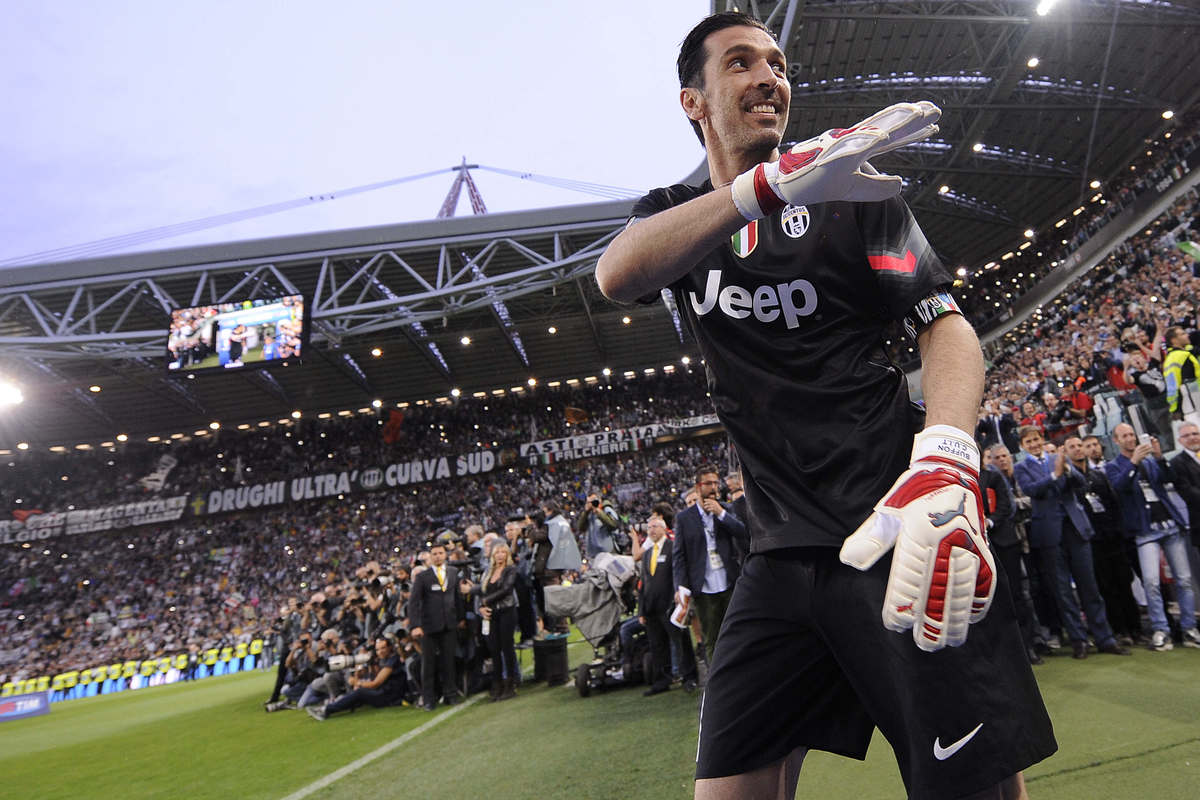 Buffon: «Io lasciato solo. Carrarese addio»