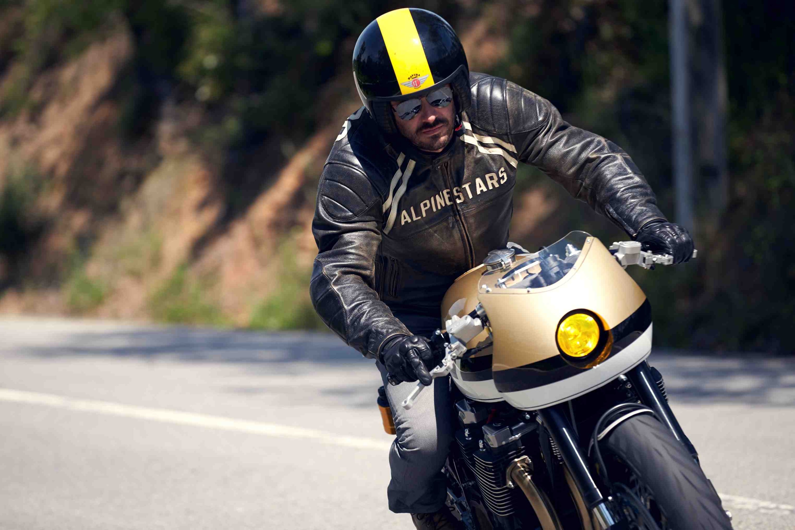 Yamaha XJR 1300 "Dissident": foto
