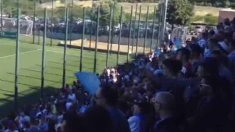 I tifosi della Lazio invadono Formello