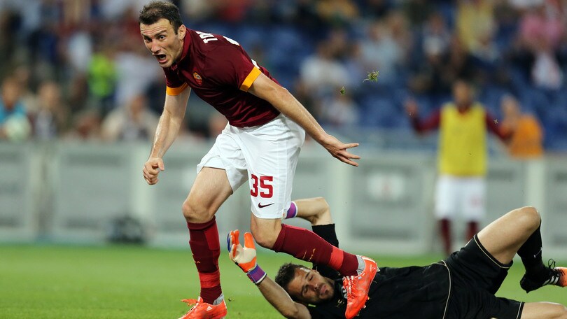Roma, le convocazioni: Maicon-Torosidis out