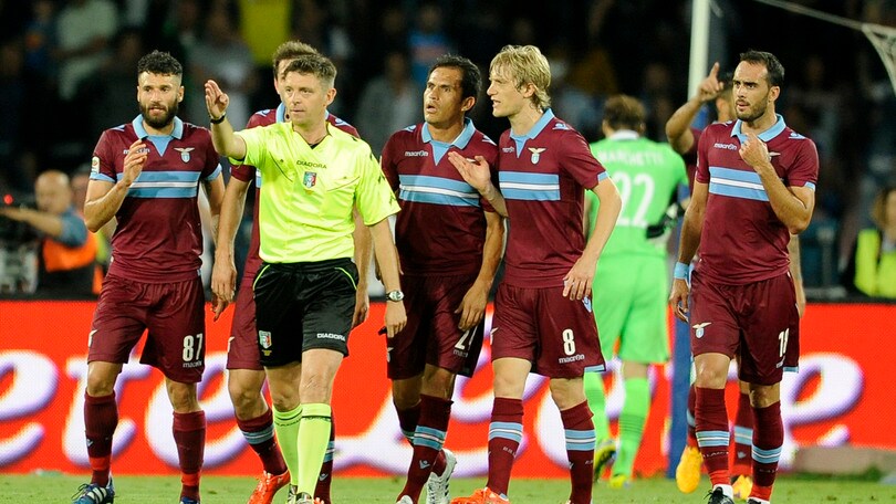 Napoli-Lazio, rossi giusti. Dubbio il rigore su Maggio