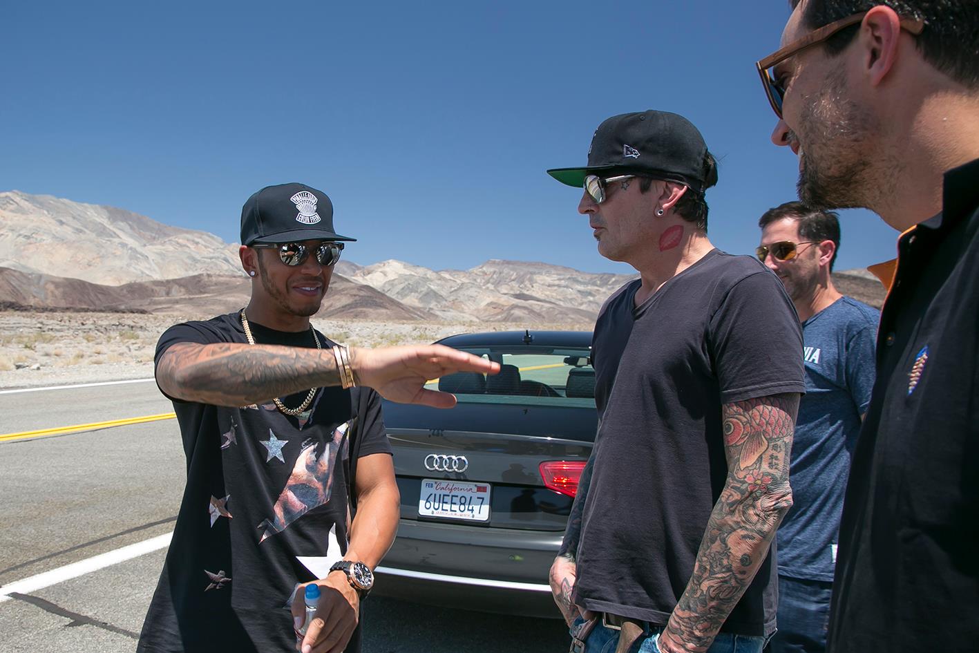 Hamilton "rimane a piedi" alla Gumball 3000