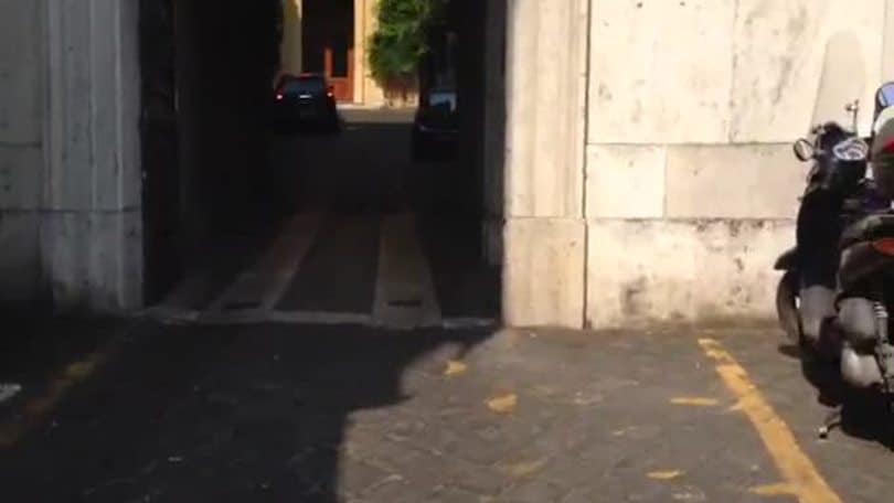 Napoli, De Laurentiis arriva nella sede Filmauro