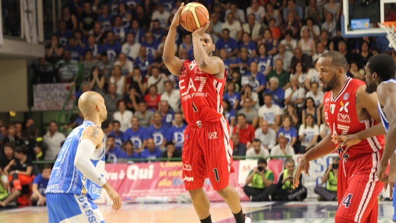 Play off scudetto: Milano non molla contro Sassari, il titolo a 1,50