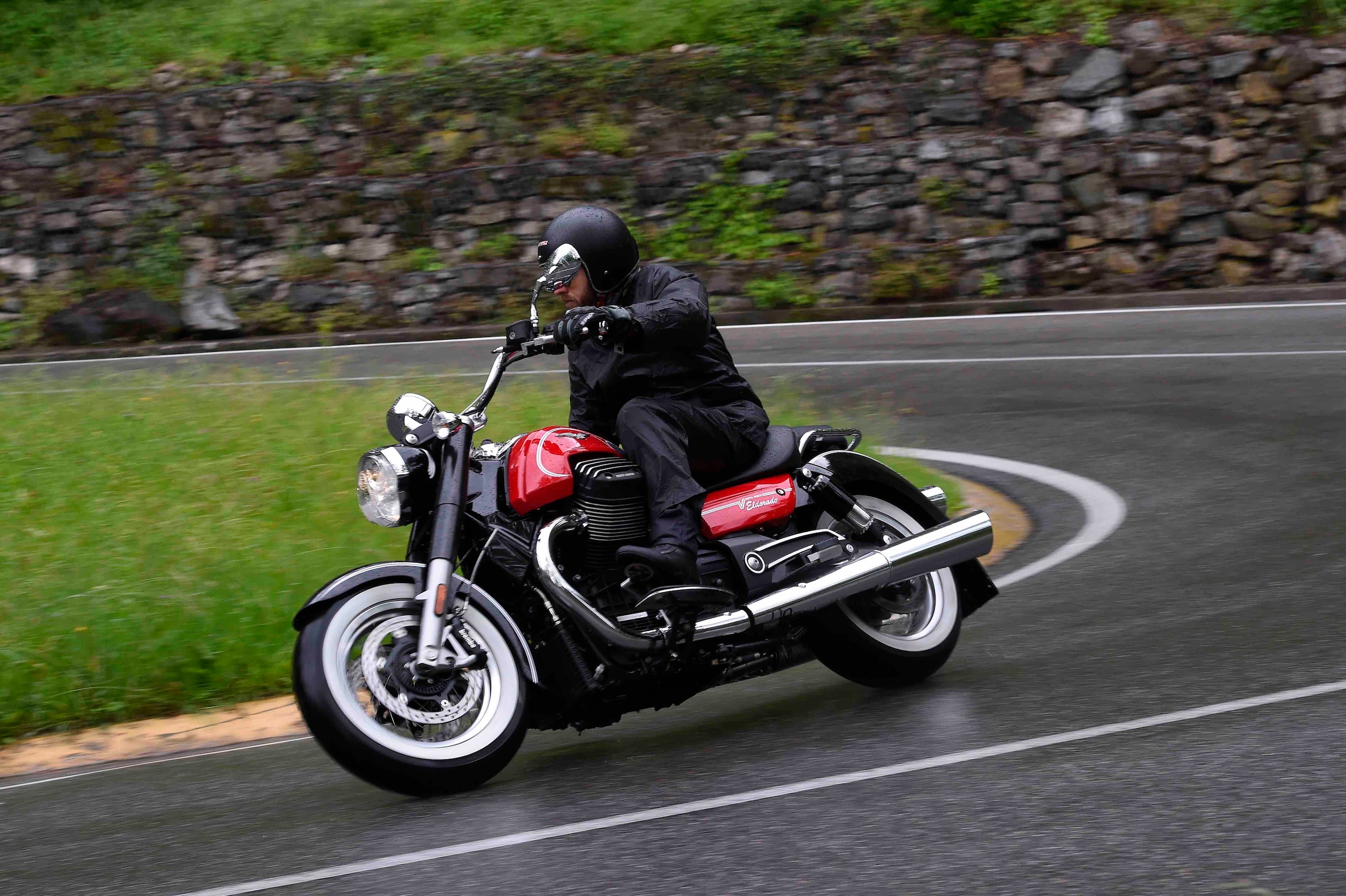 Moto Guzzi Eldorado: le foto dinamiche