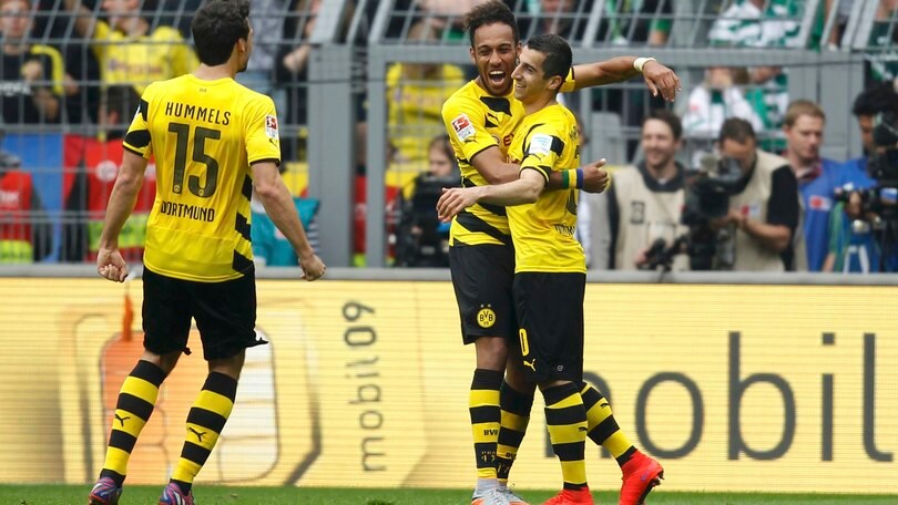 Milan, assalto a Hummels. Giocherà con Paletta