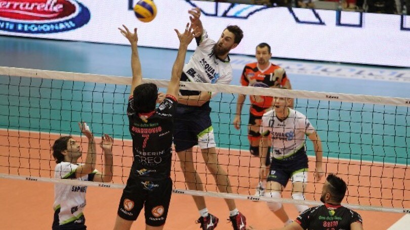 Volley: Superlega, Trento alza il muro con Van De Voorde