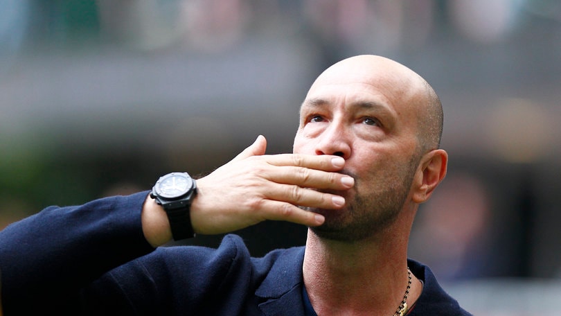 Zenga sbarca a Genova: «Samp, sono tornato!»