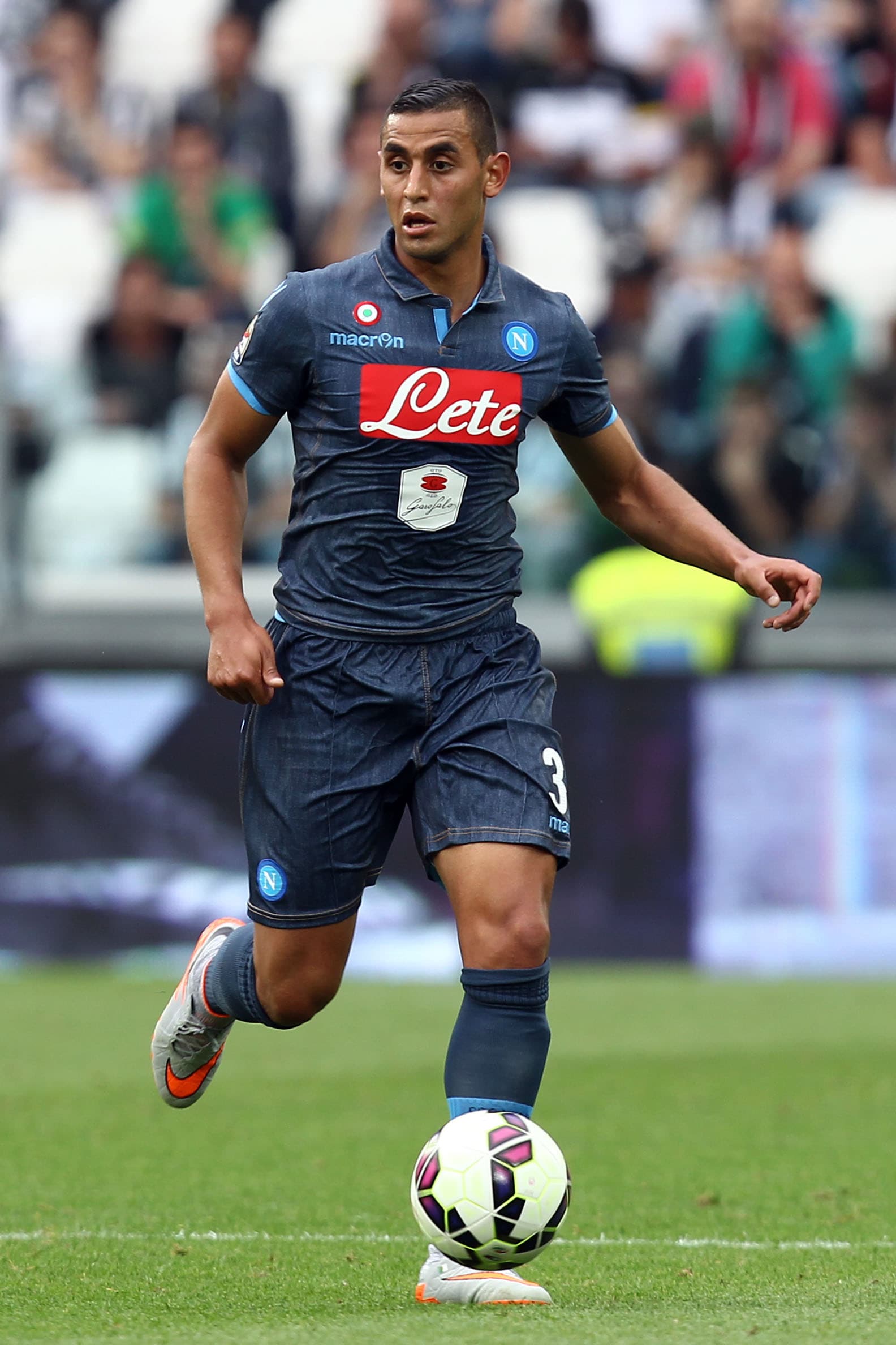 «Il Chelsea su Ghoulam: 15 milioni al Napoli»