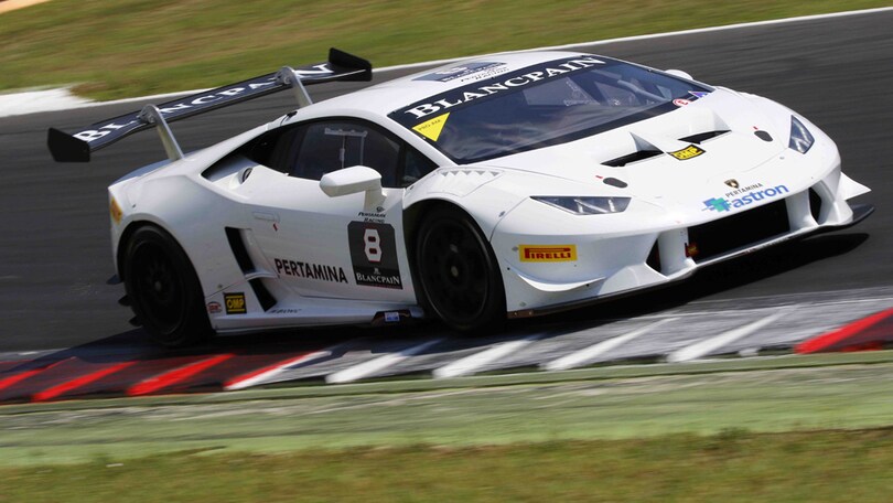 Stoner a Vallelunga con la Lamborghini