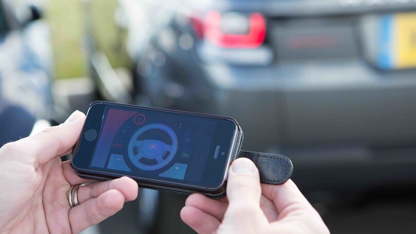 Range Rover Sport: la guida uno smartphone (foto)