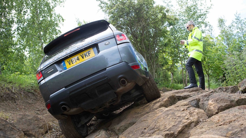 Range Rover Sport: la guida uno smartphone