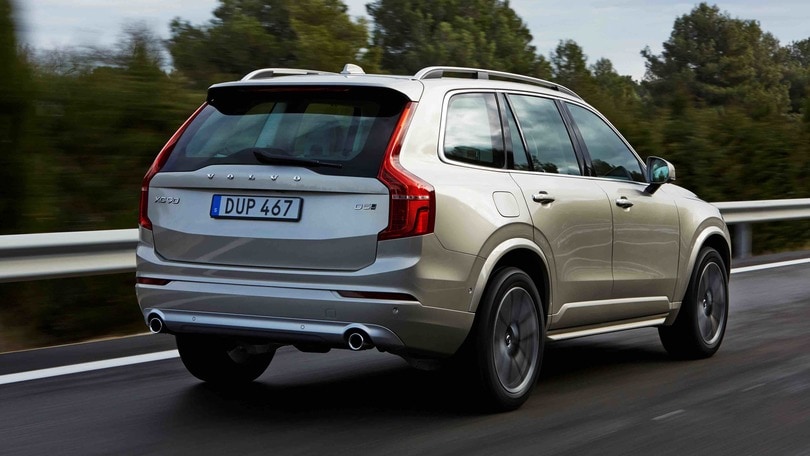 Volvo: la XC90 guida da sola