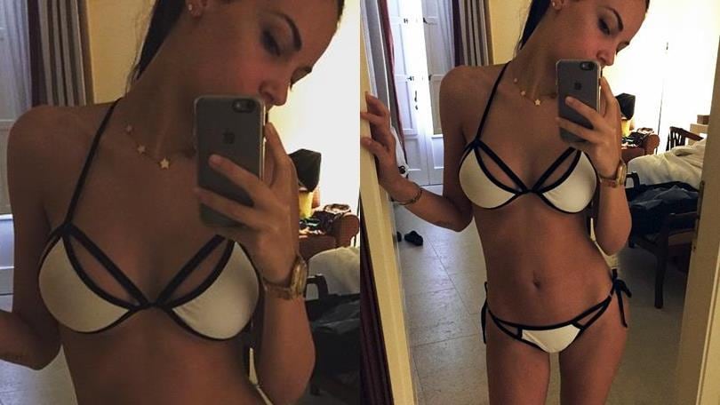 Michela Quattrociocche show con il bikini bianconero
